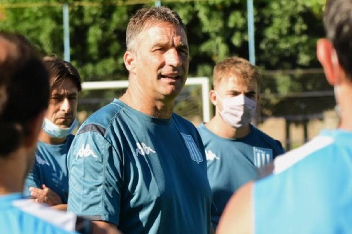 Racing visita a Arsenal en el estadio Julio Humberto Grondona