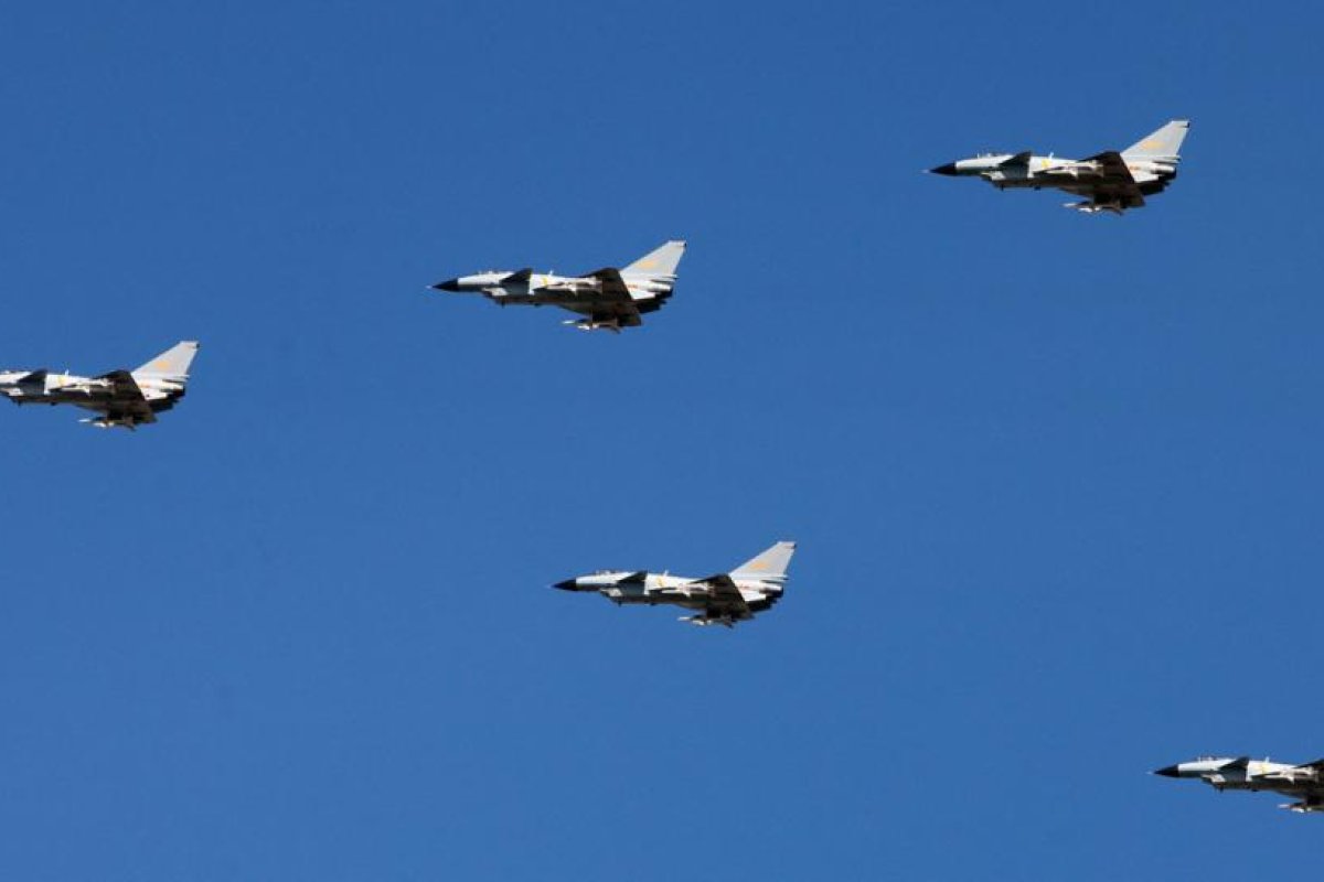 Taiwán reporta otra llegada de 7 aviones militares chinos a su zona de identificación de defensa aérea