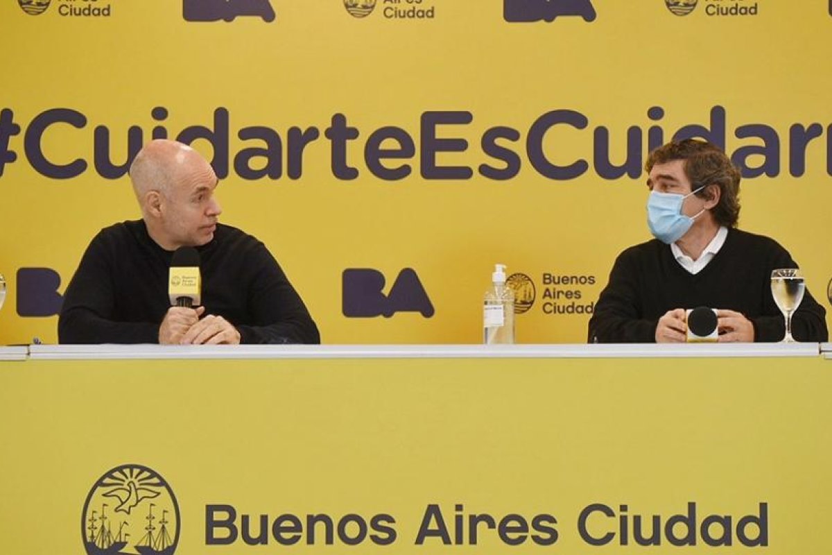 Un abogado porteño denunció irregularidades en la inscripción para vacunarse en la Ciudad