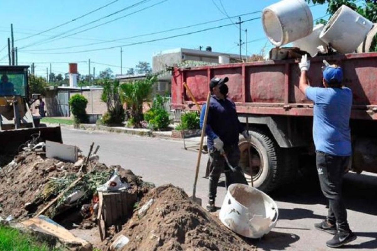 Se desplegó un operativo en el barrio Parque Industrial contra el dengue