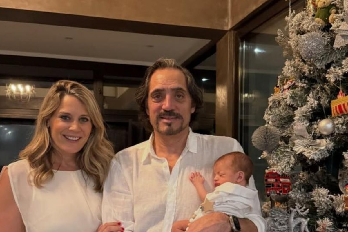 Rocío Marengo y Eduardo Fort celebran el primer Año Nuevo de Isidro