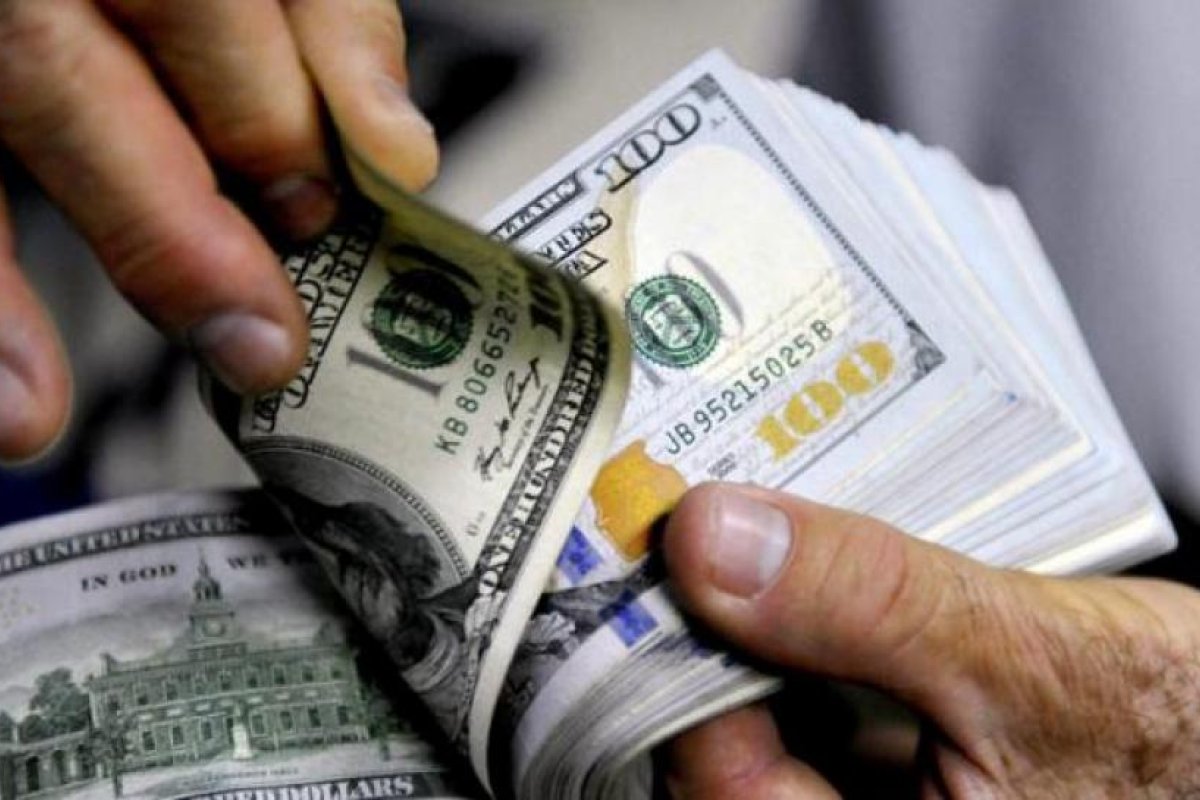 El dólar blue bajó a $149 y el Banco Central compró 20 millones