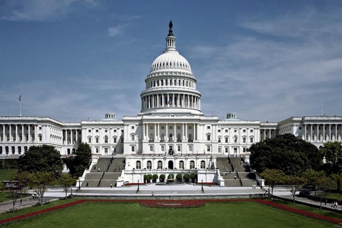 Países rivales de EEUU critican su sistema político y electoral tras caos en el Capitolio