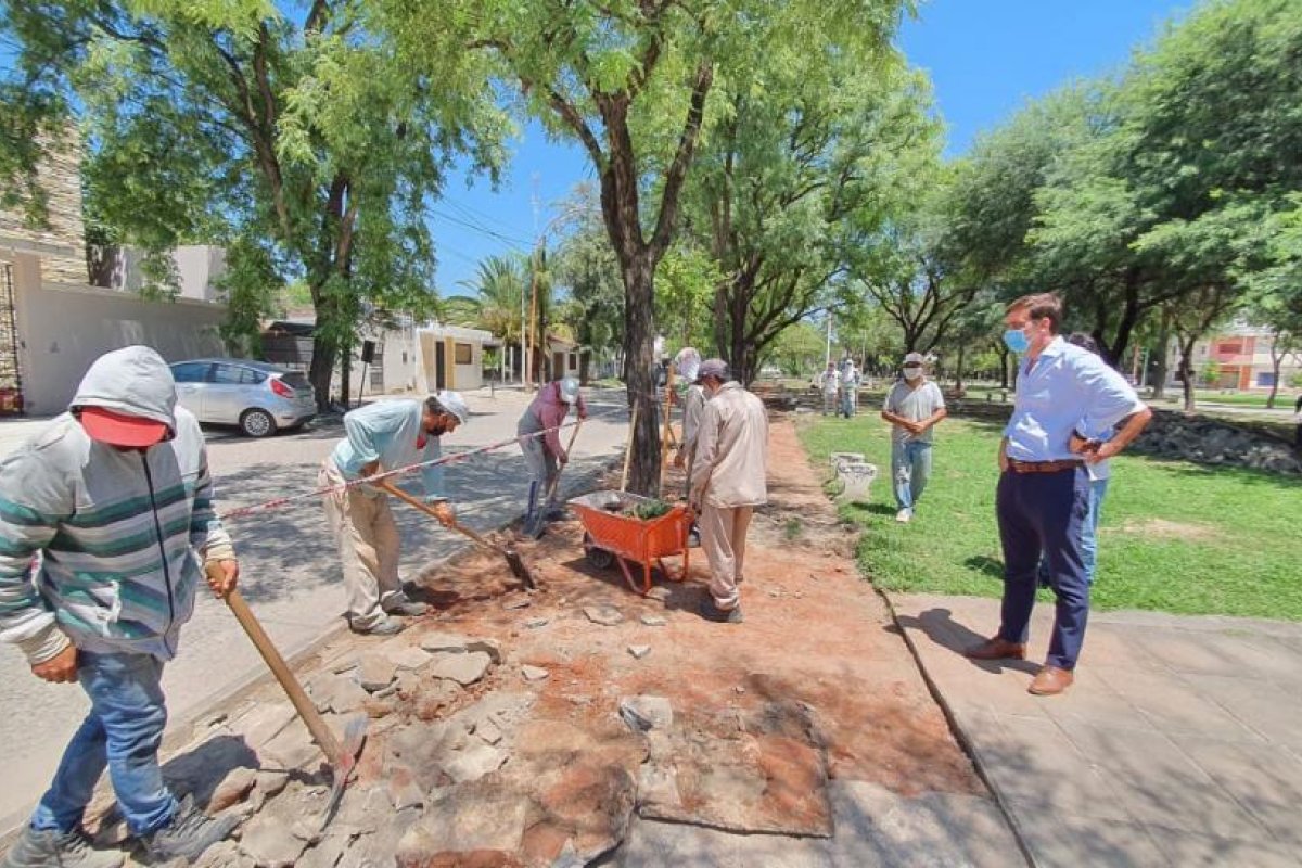 Barrio Sector el Alto: Inician trabajos de remodelación de la Plaza Manuel Belgrano