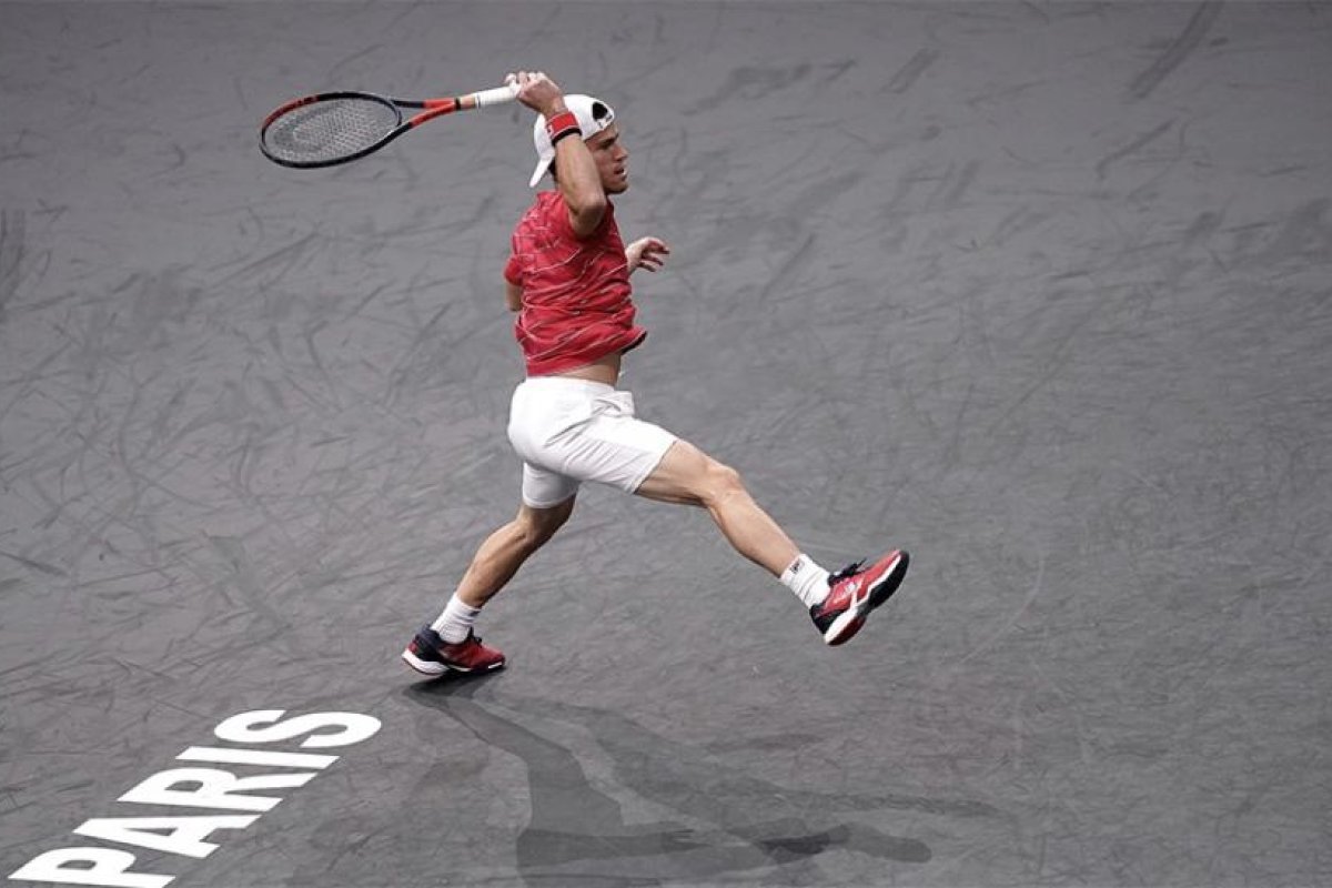 Schwartzman avanza en París y se acerca al Masters de Londres