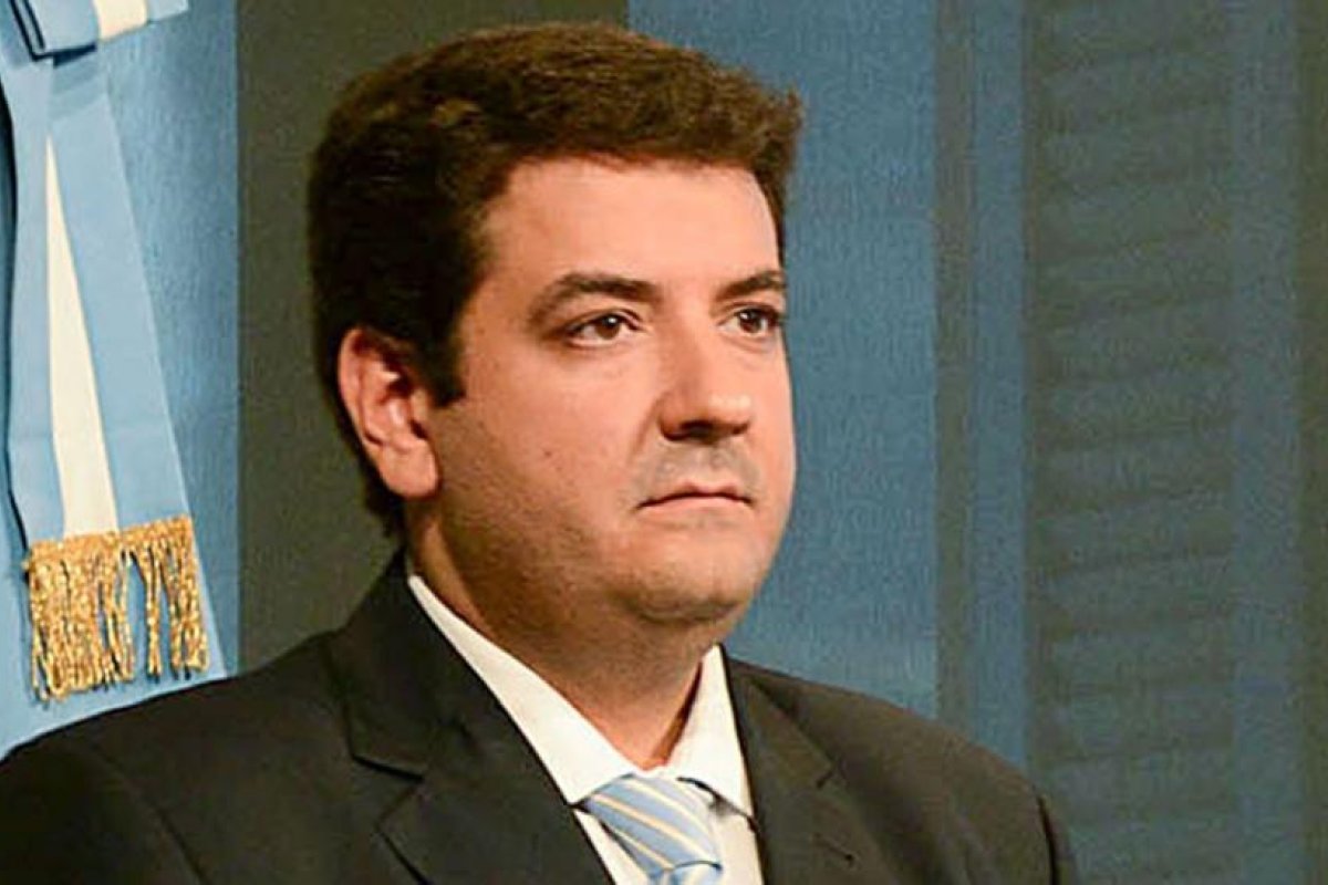 Mena repudió escrache a Lorenzetti y lo relacionó con "el fogoneo que vienen generando"