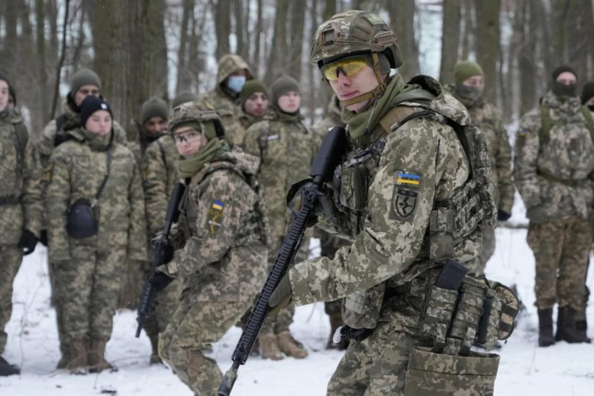 Donetsk denuncia que los militares ucranianos preparan una ofensiva en Donbass
