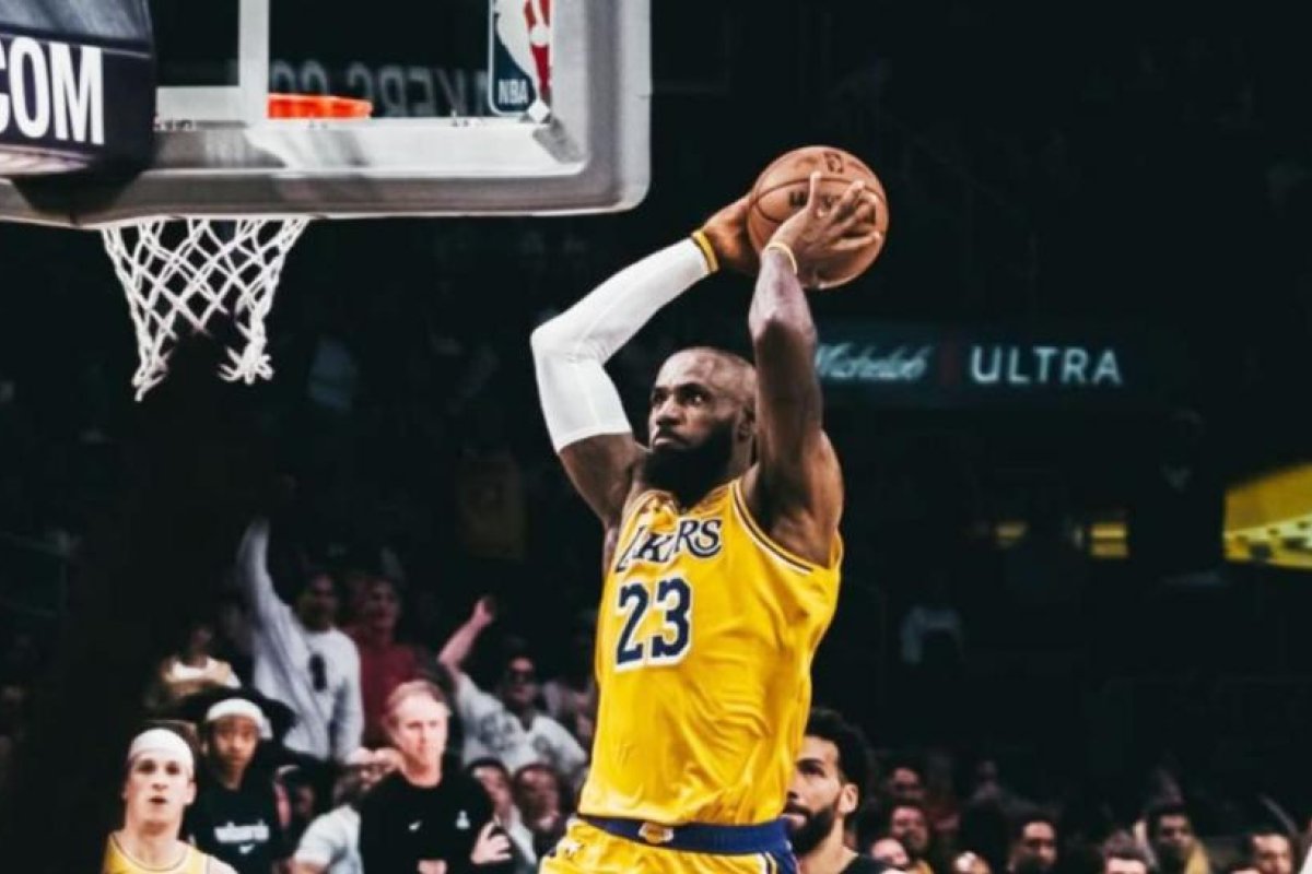 LeBron James Anuncia Su Traspaso Fuera de Los Angeles Lakers en la NBA