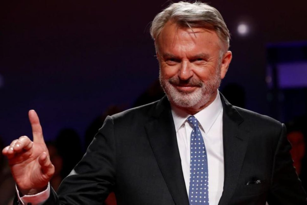 El verdadero "Mundo Jurásico" de Sam Neill: una granja de ovejas, gallinas y cerdos en Nueva Zelanda