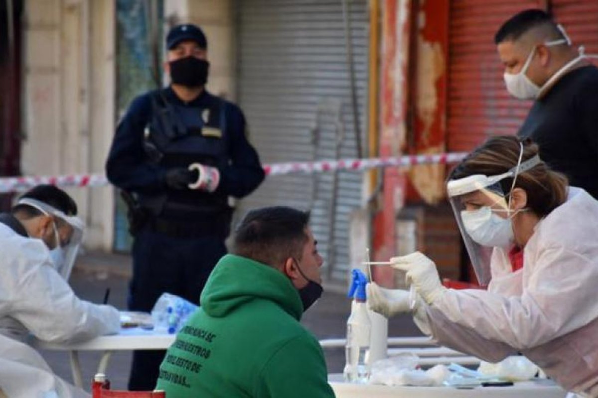 Argentina: 379 personas murieron y 10.621 fueron diagnosticadas con coronavirus
