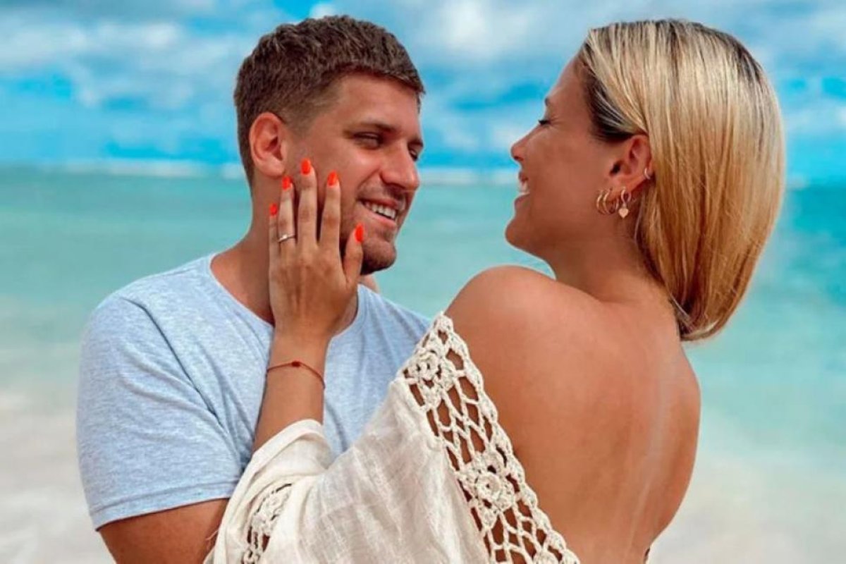 Barbie Vélez anunció su casamiento con Lucas Rodríguez desde las playas de Punta Cana