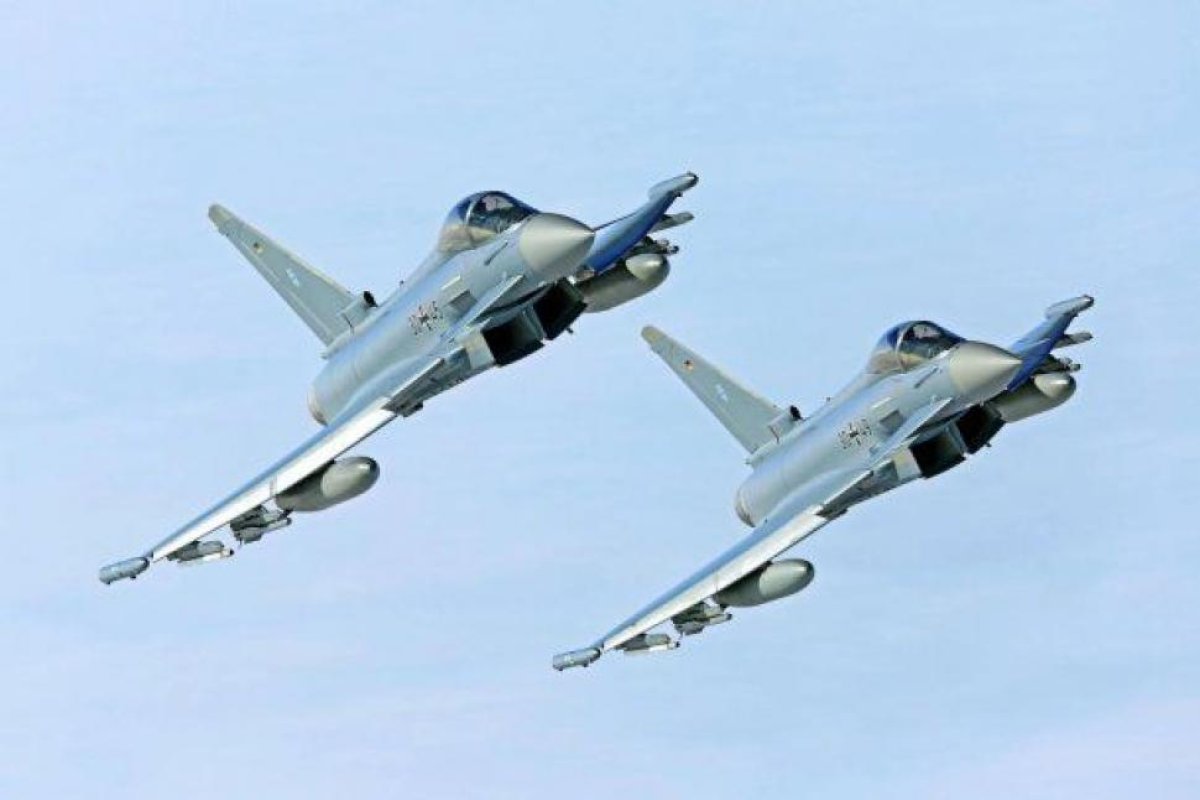 Reino Unido Moderniza Su Flota Aérea en las Islas Malvinas con Nuevos Cazas