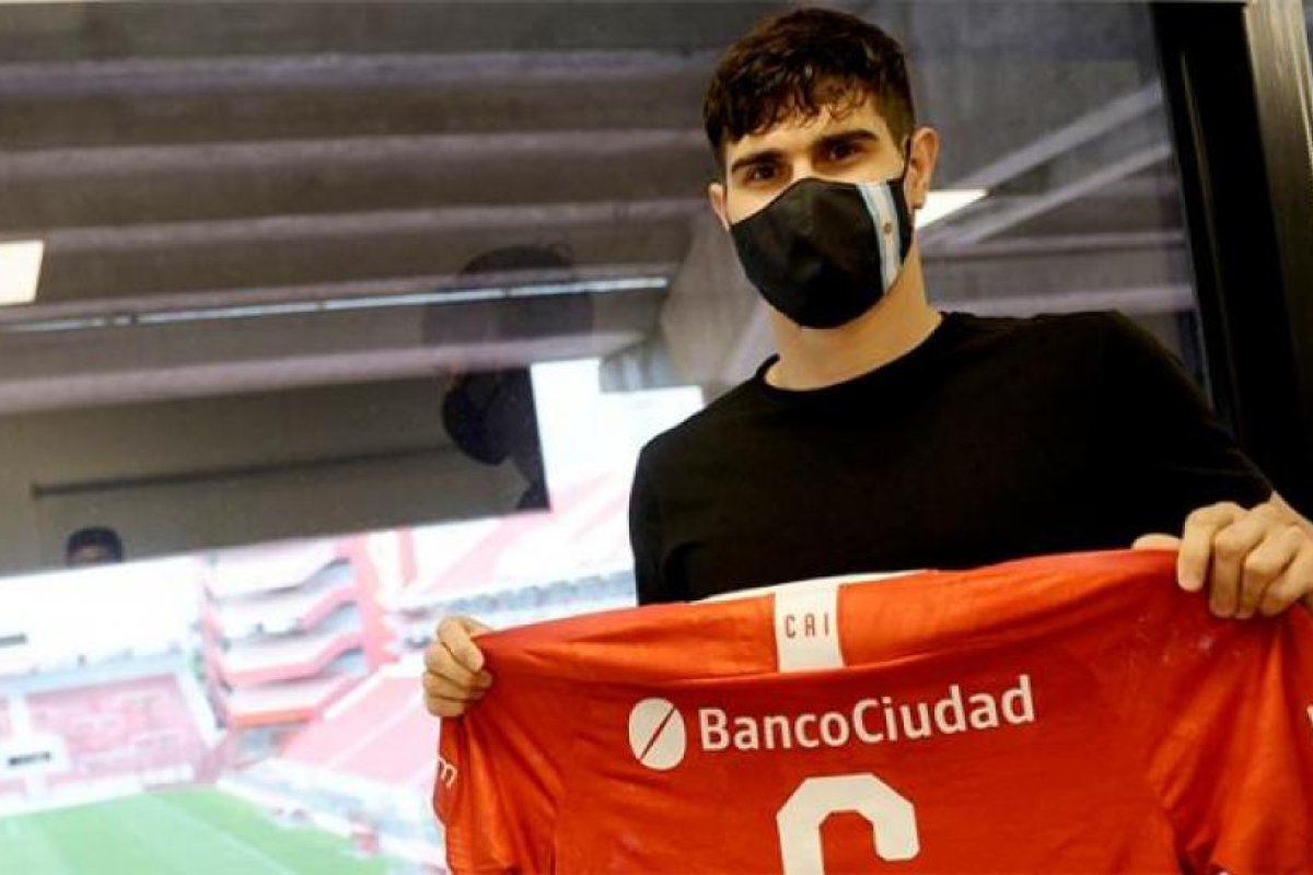 Independiente presentó a Ezequiel Muñoz, su primer refuerzo