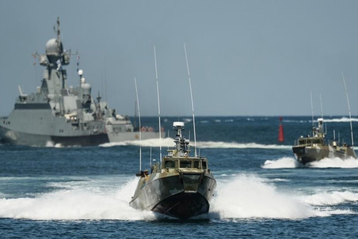 Rusia suspende por 6 meses el paso de buques de guerra y otros navíos estatales extranjeros en tres zonas del mar Negro