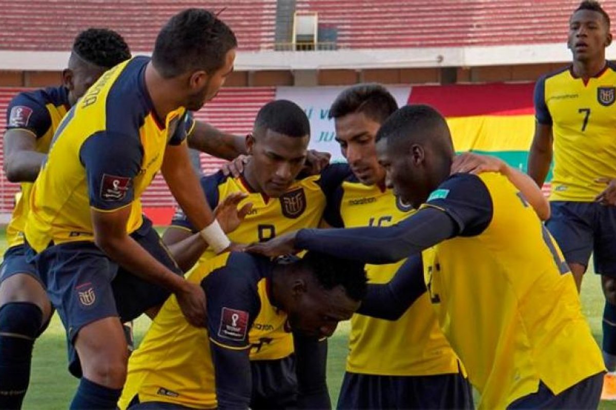 Ecuador se hizo fuerte en La Paz y venció a Bolivia en partido vibrante