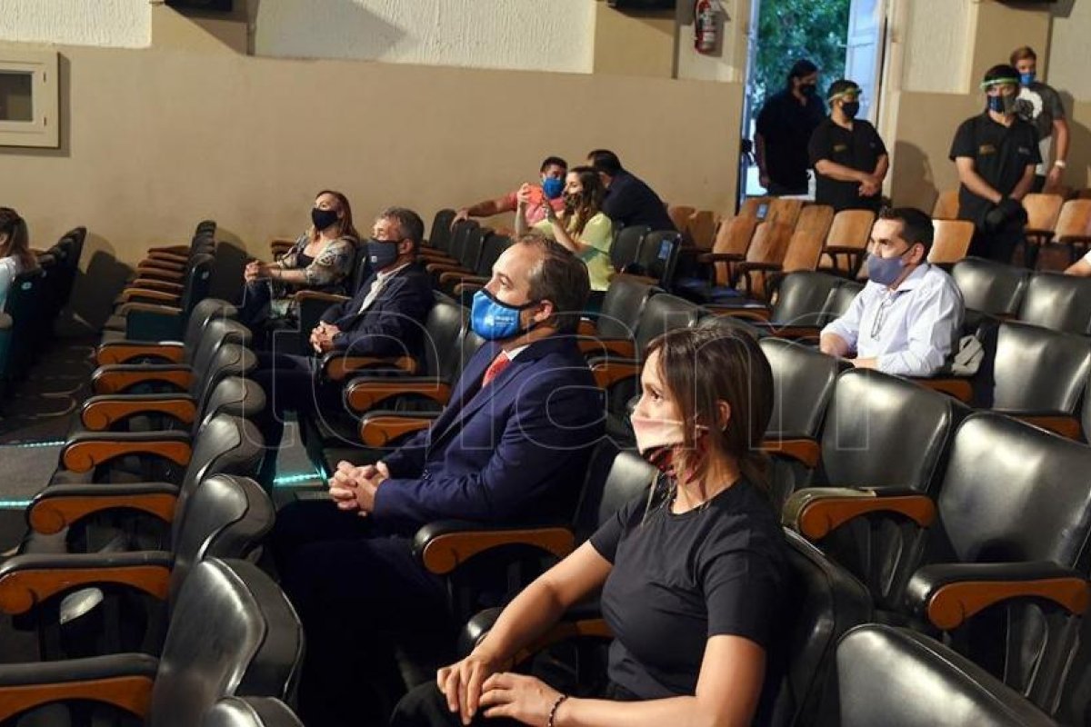 El Cine Teatro Imperial de Maipú ofreció el primer espectáculo presencial del país