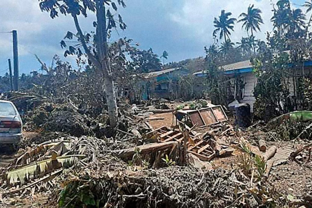 Un hombre discapacitado de Tonga sobrevive tras ser arrastrado por el tsunami y estar a la deriva durante más de 24 horas