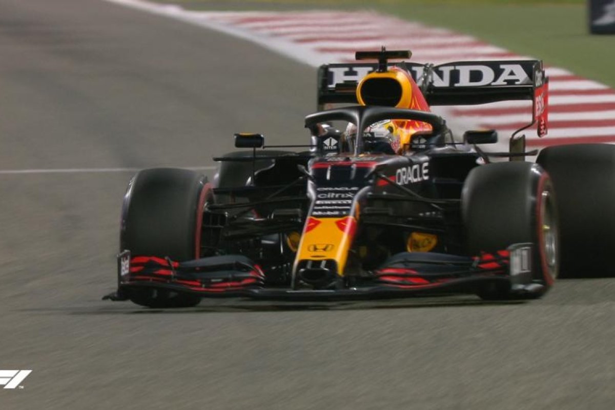 Verstappen comanda la primera clasificación en Bahrein