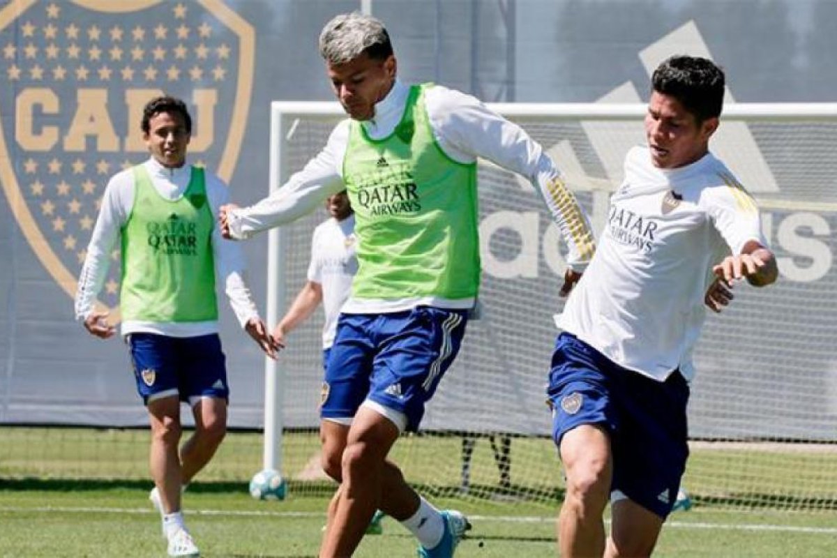 ¿Boca cambia de esquema? Las opciones que maneja Miguel Russo