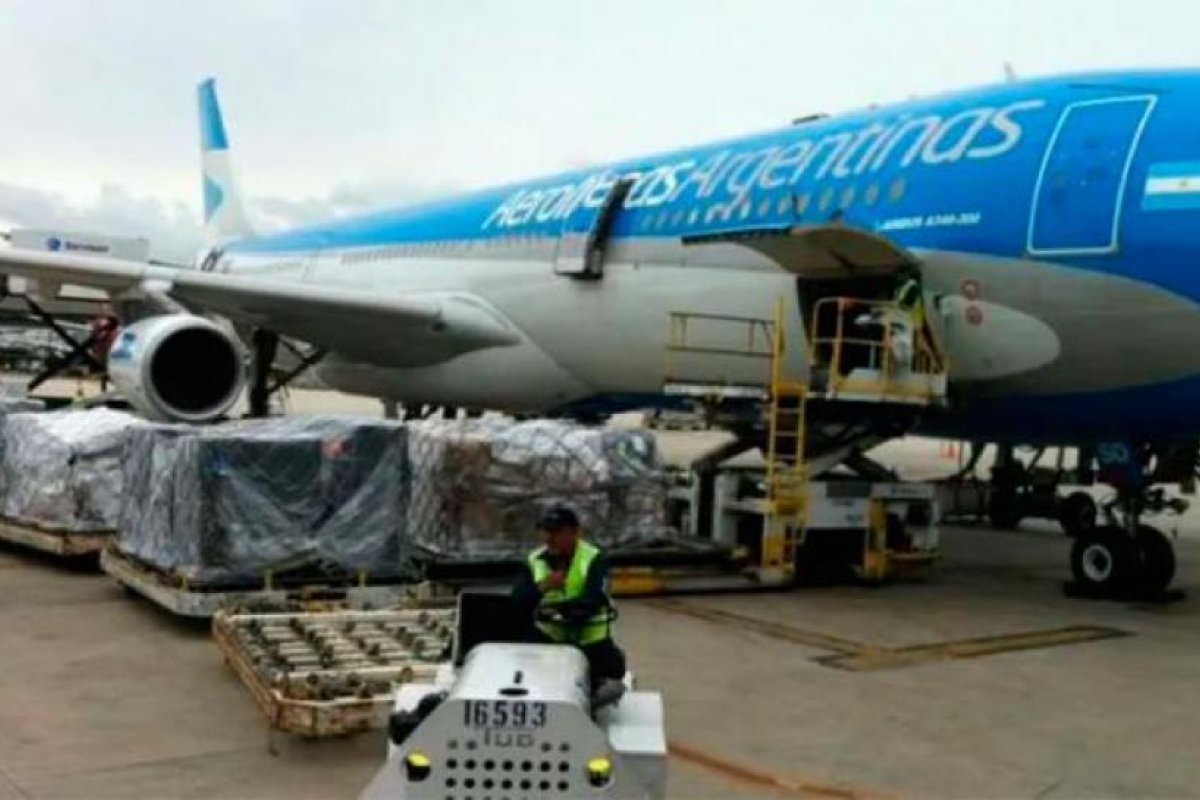 El martes partiría el vuelo a Rusia para traer la primera partida de vacunas