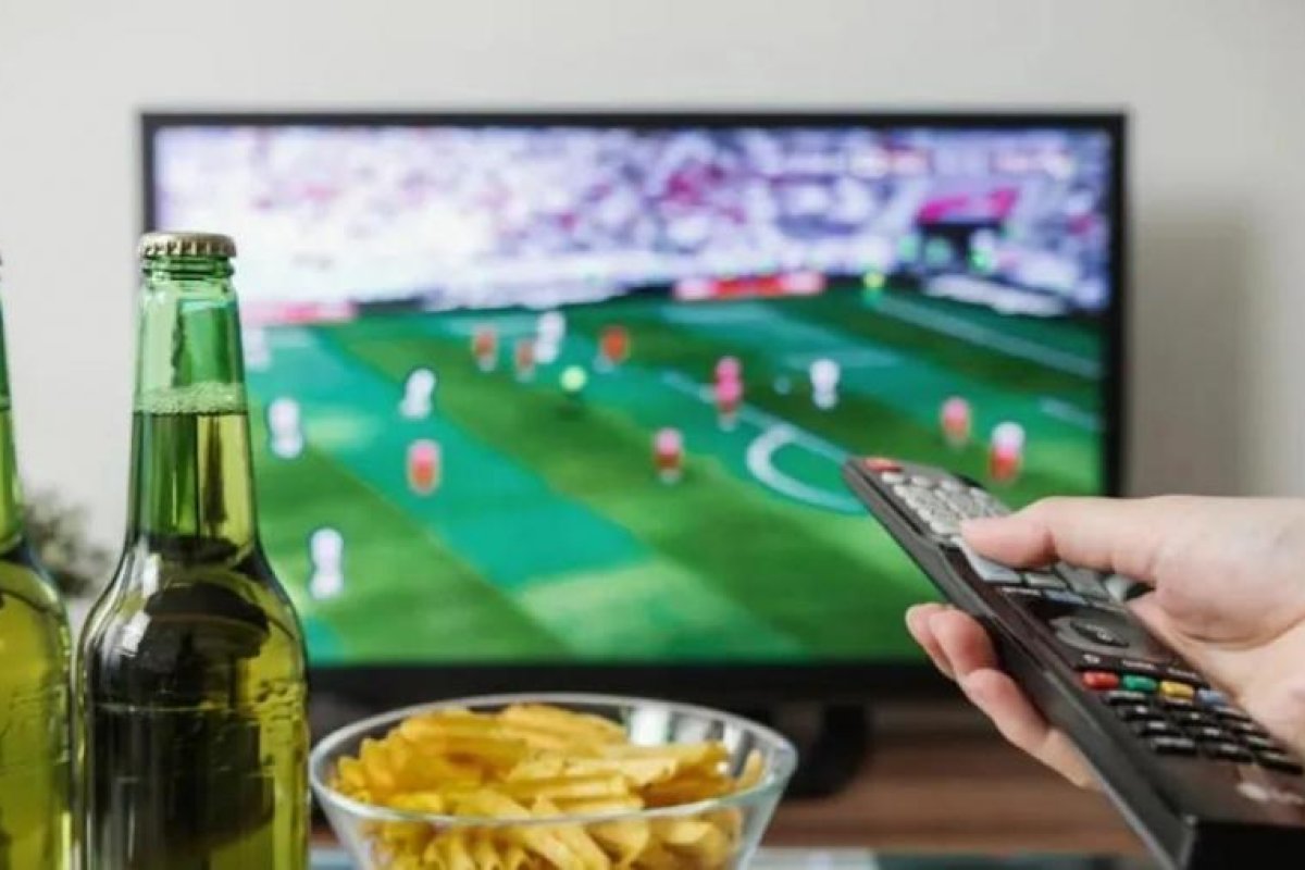 Partidos destacados del 15 de diciembre: horarios y dónde verlos