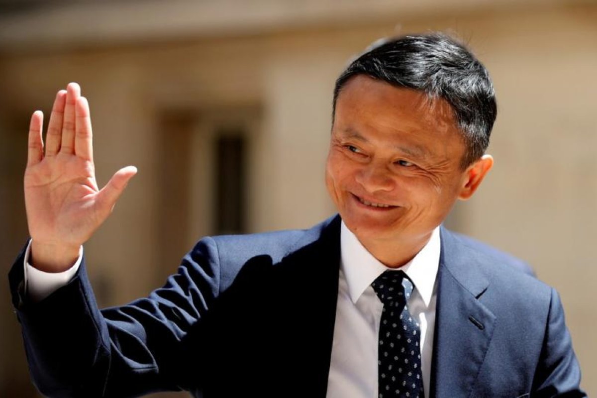 Alibaba y otros gigantes tecnológicos contratan a exfuncionarios chinos