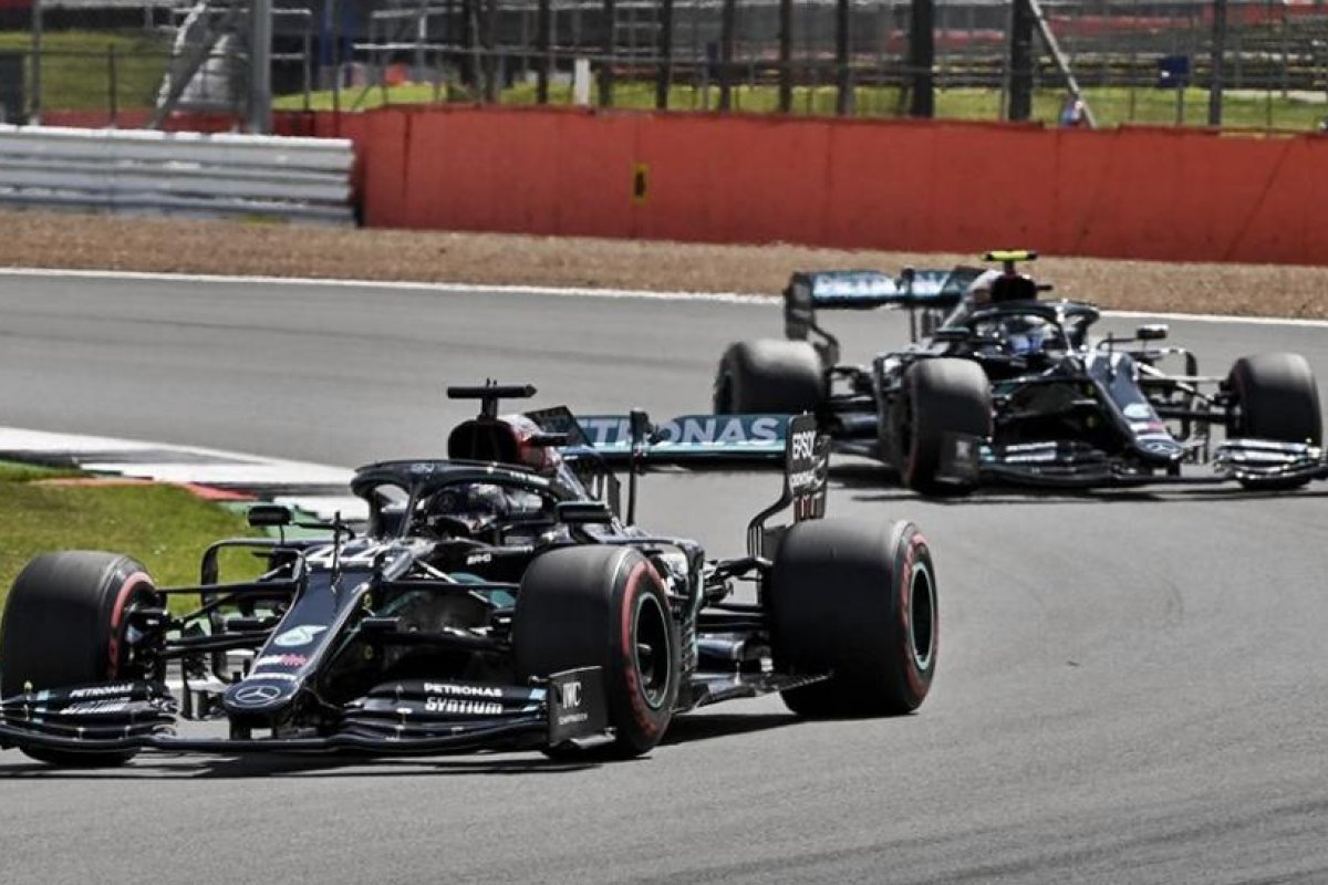 Mercedes seguirá en la Fórmula 1 pero con recortes presupuestarios