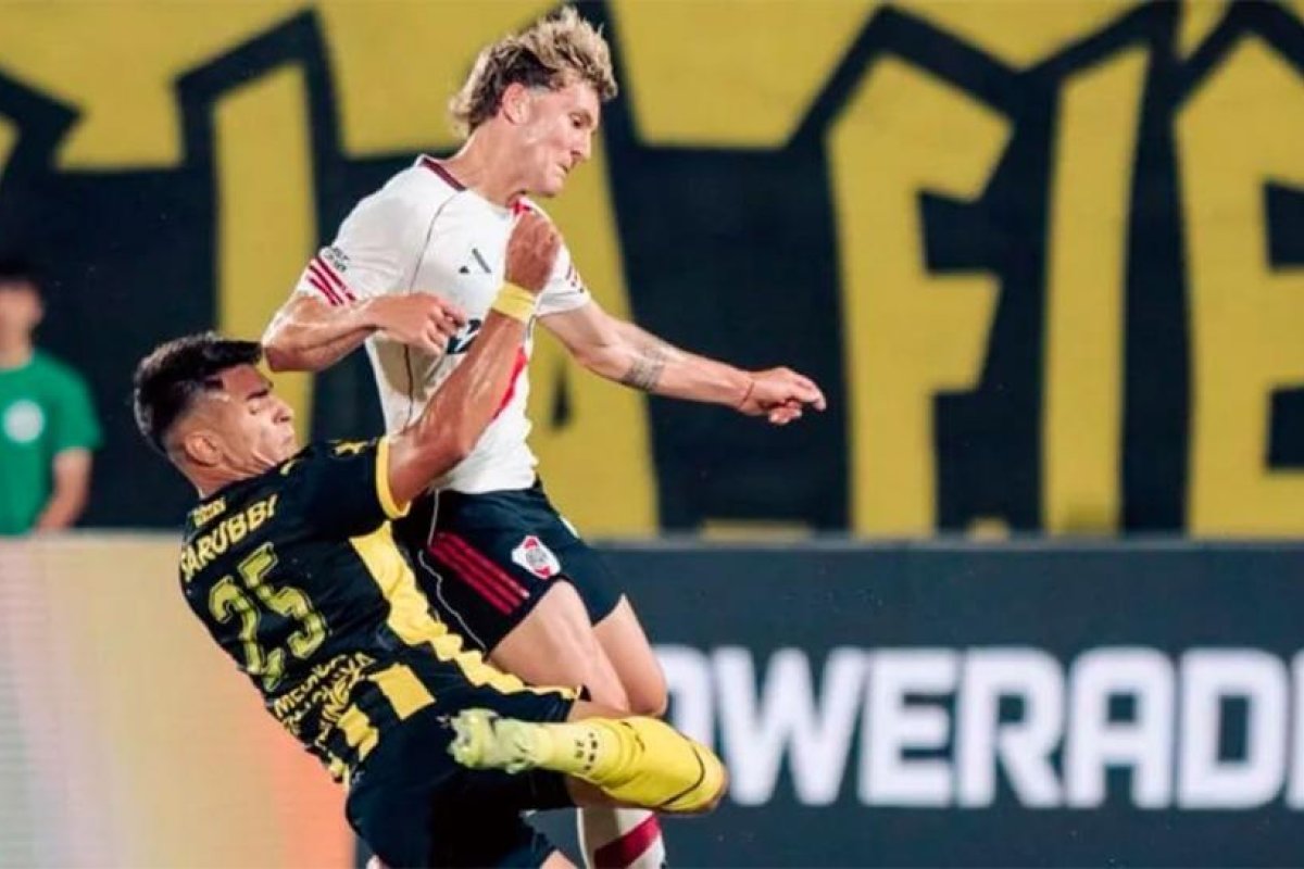 River Plate supera a Peñarol en penales tras empate sin goles en amistoso