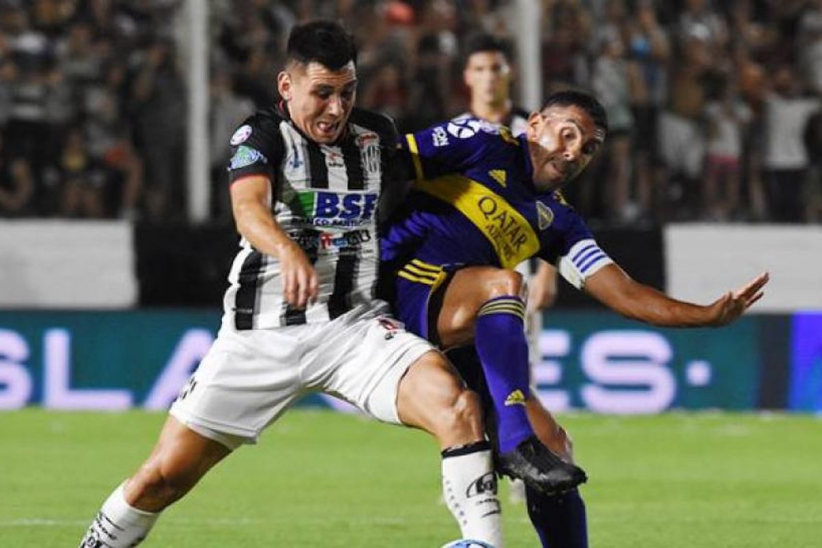 ¿Fecha establecida para el inicio del fútbol argentino?