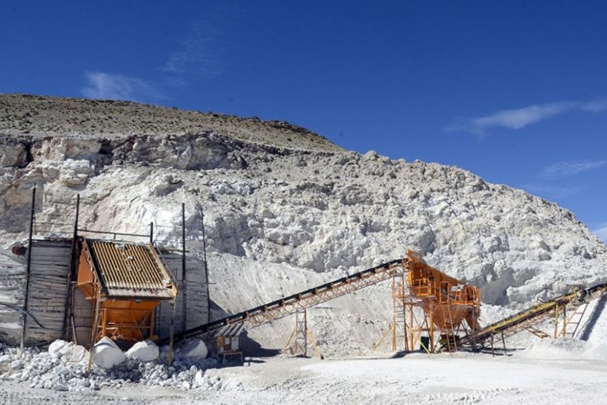 Carlocchia: "No queremos la minería contaminante ni tampoco hacer un proyecto encima de un glaciar"