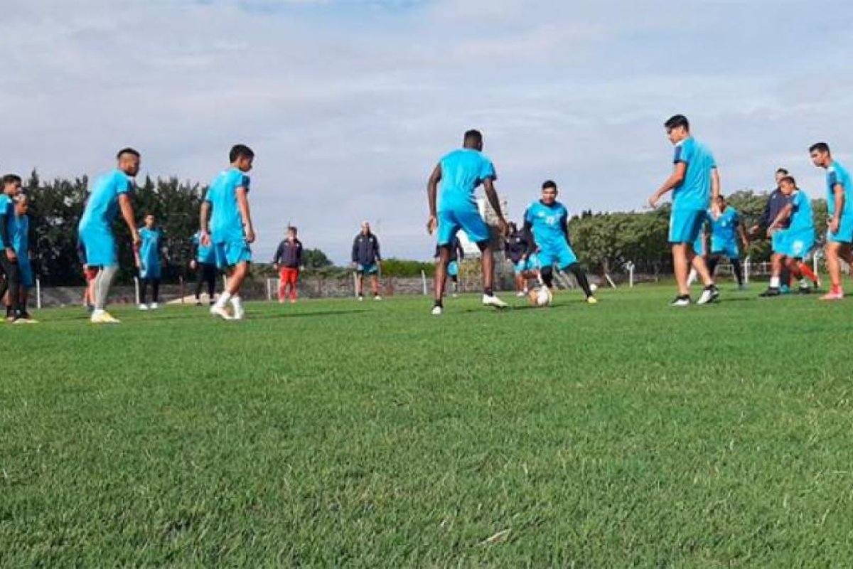 Coronavirus: casos positivos en Estudiantes de Mérida, rival de Racing en la Copa