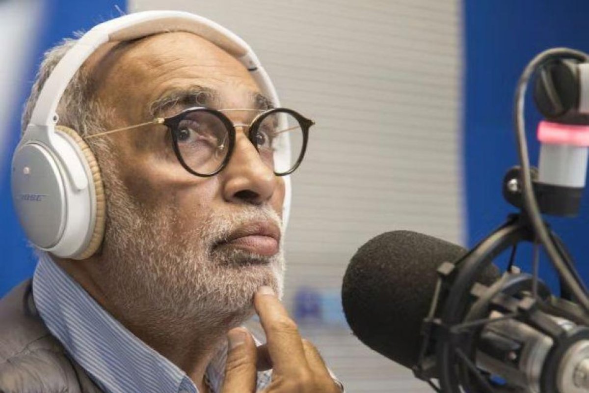 Fallece Oscar González Oro, icónico locutor de la radio argentina