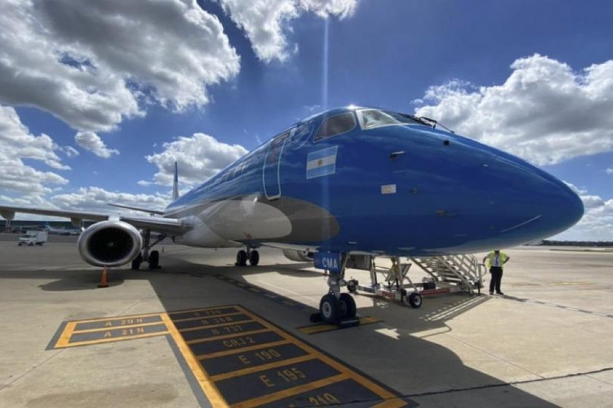 Partió hacia China un nuevo vuelo de Aerolíneas Argentinas para traer dosis de Sinopharm