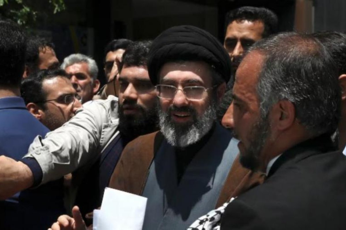 Irán designa al nuevo Líder Supremo, pero su identidad permanece oculta