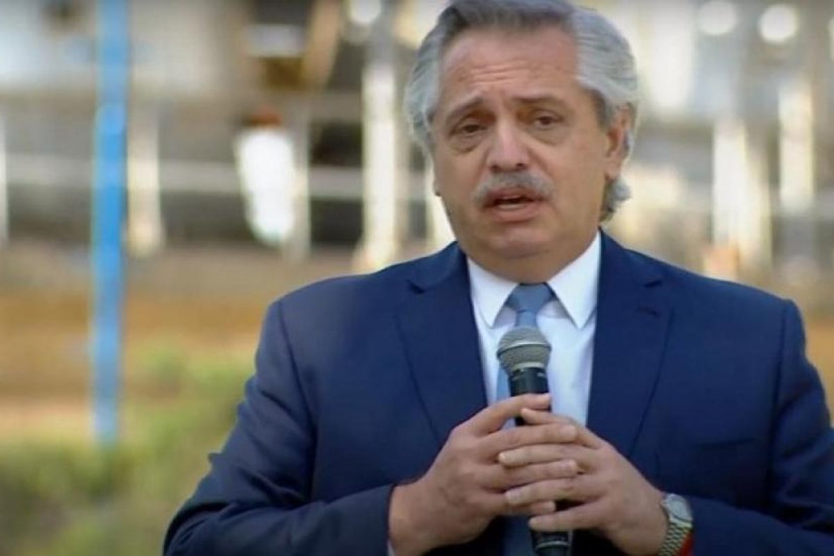 Alberto Fernández anuncia obras y entrega de viviendas del plan Procrear desde Ezeiza
