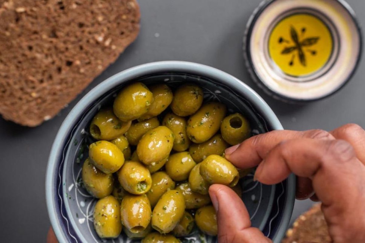 Aceitunas, pickles y conservas: ¿son saludables?