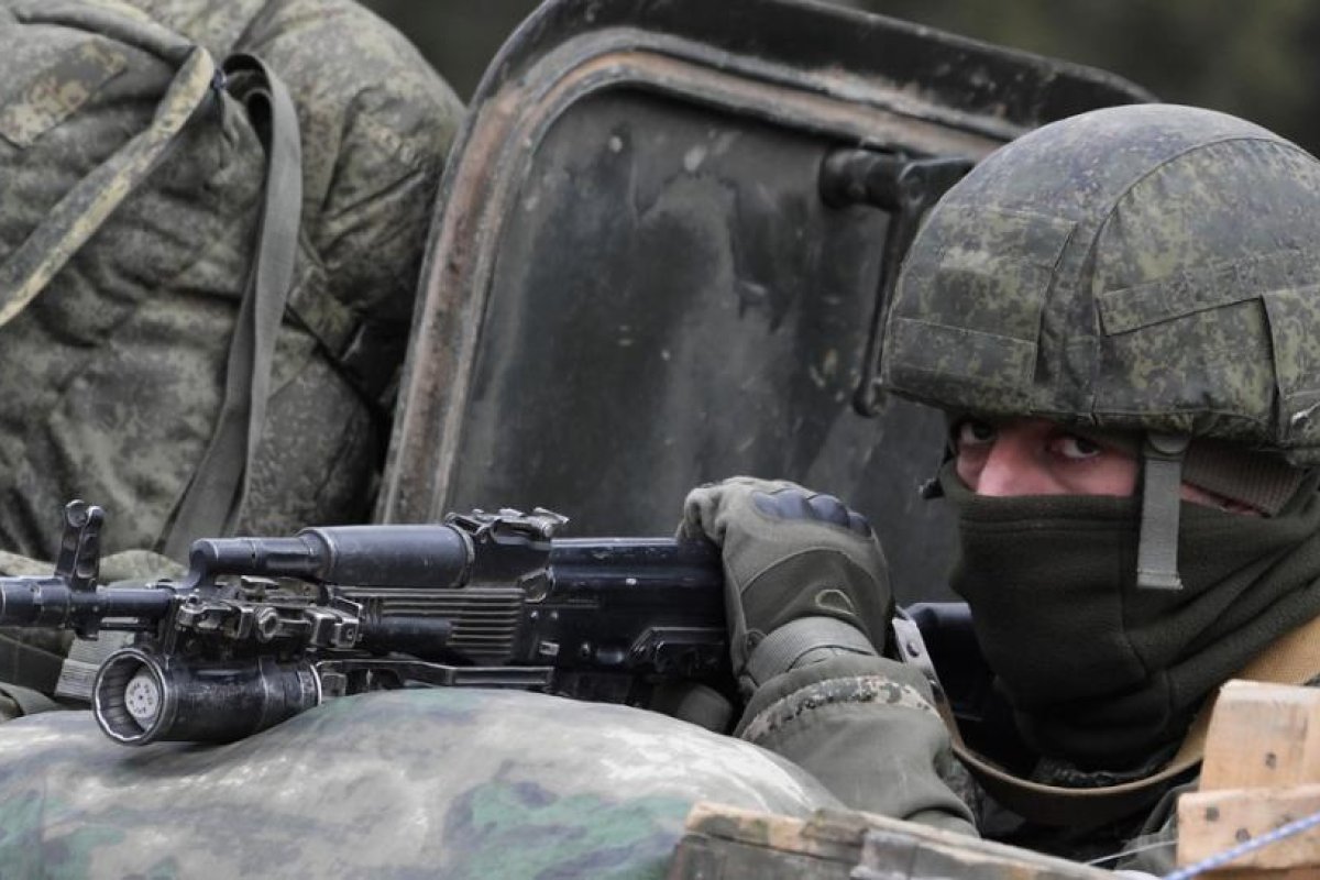 El Ministerio de Defensa de Rusia proporciona la última información en el cuarto día de la operación militar en Ucrania