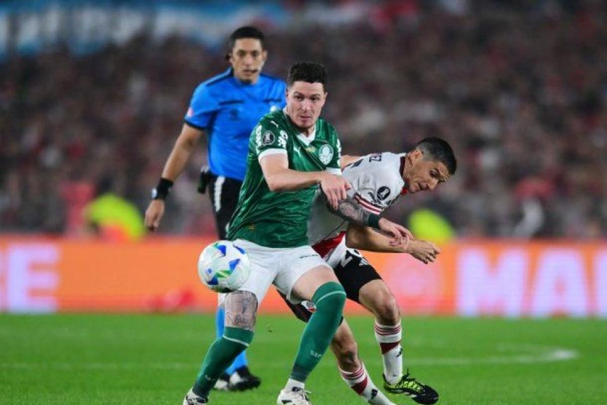 River Plate considera fichar a Aníbal Moreno para reforzar su mediocampo