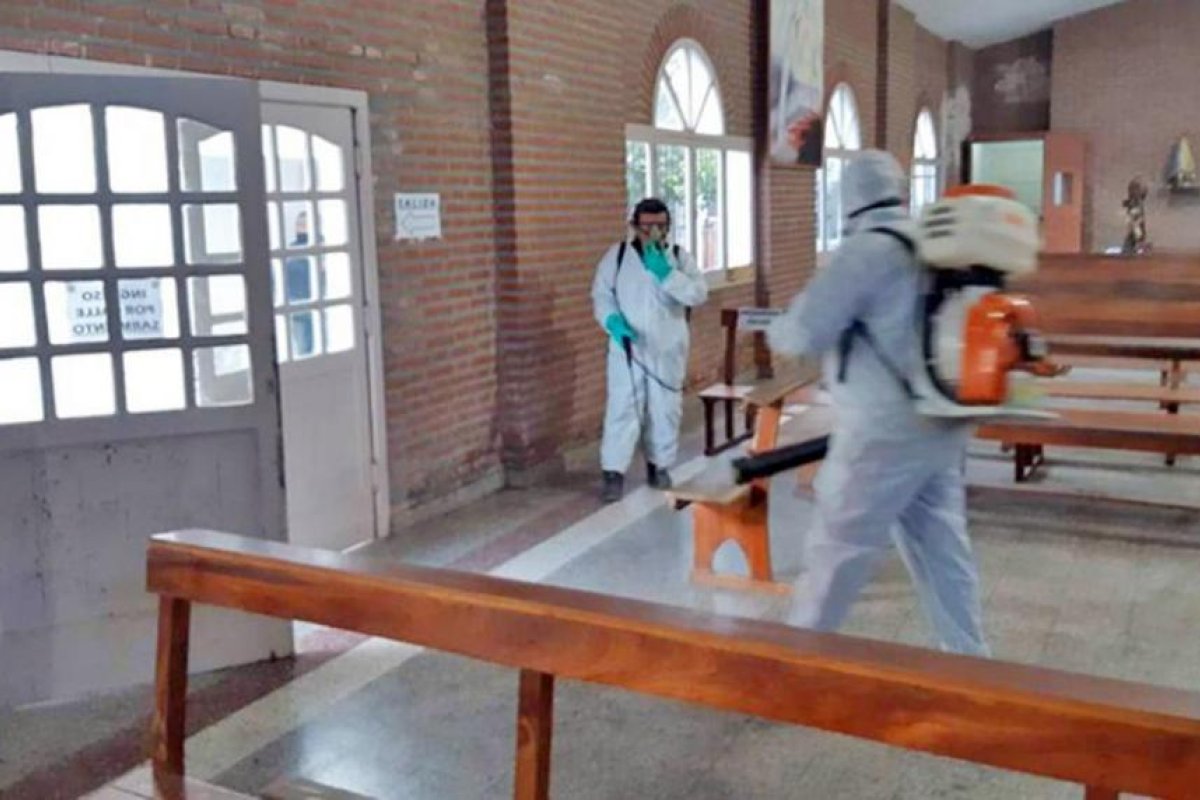Fumigación en iglesias y templos evangélicos de Las Termas de Río Hondo