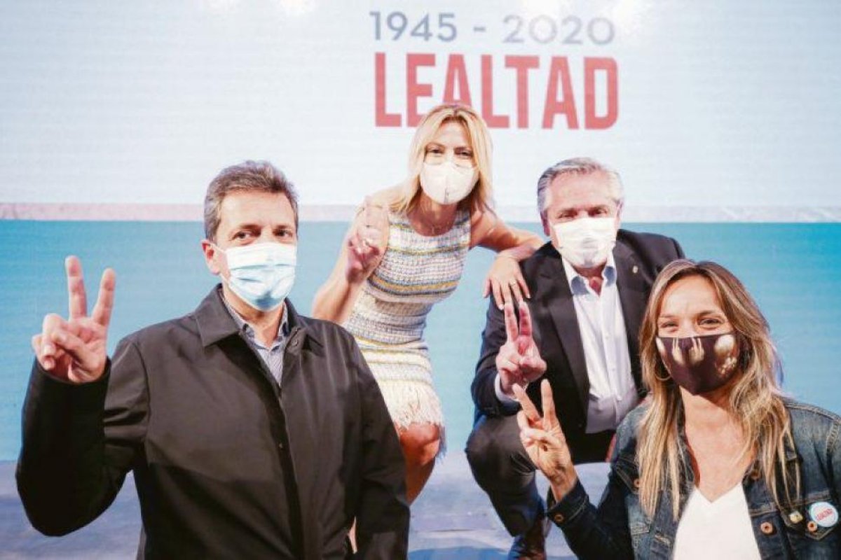 Massa cauteriza la interna con Cafiero y marca agenda propia