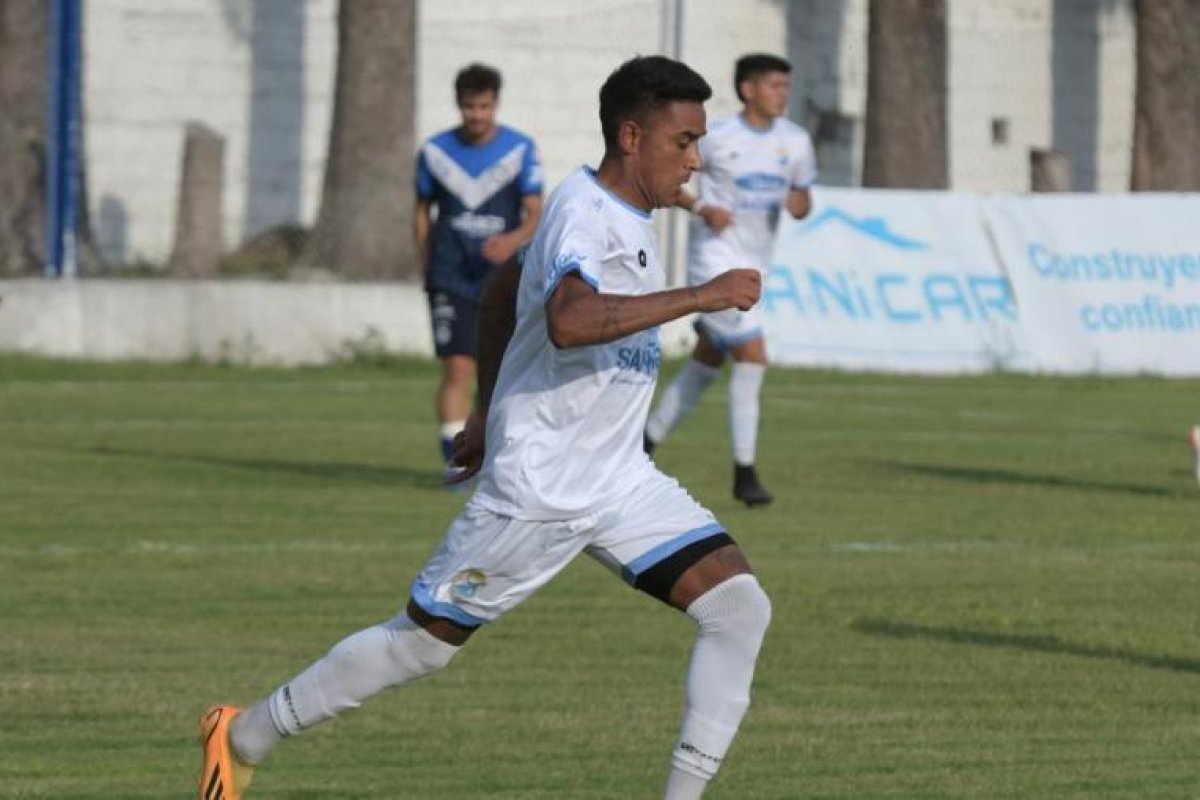 José Luis Gómez se despide del fútbol tras 32 años de trayectoria
