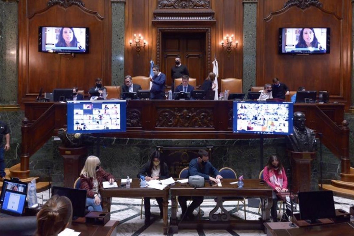 Cómo sigue el debate entre Vamos Juntos y el FdT por los barrios privados en CABA