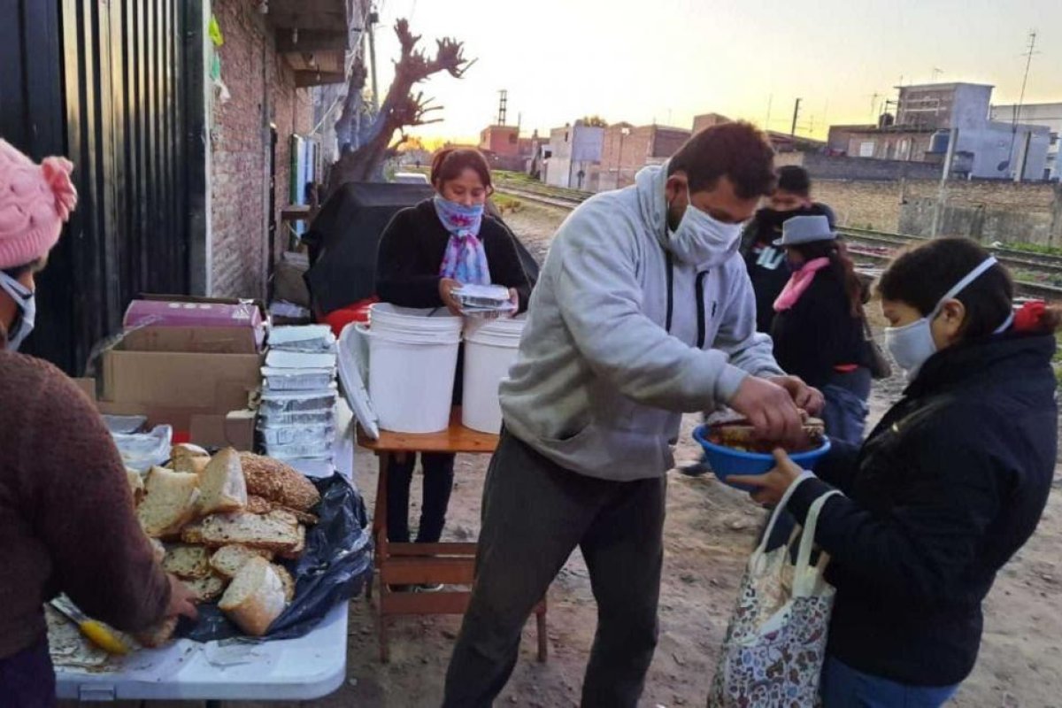 Fin del IFE: preocupa a los gobernadores el recorte de los planes de ayuda social y advierten por un diciembre complicado