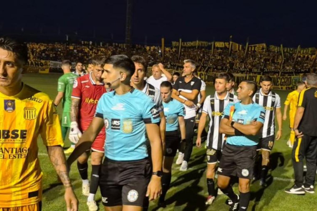 Mitre y Estudiantes: Un Partido Clave en el Campeonato de Fútbol Argentino