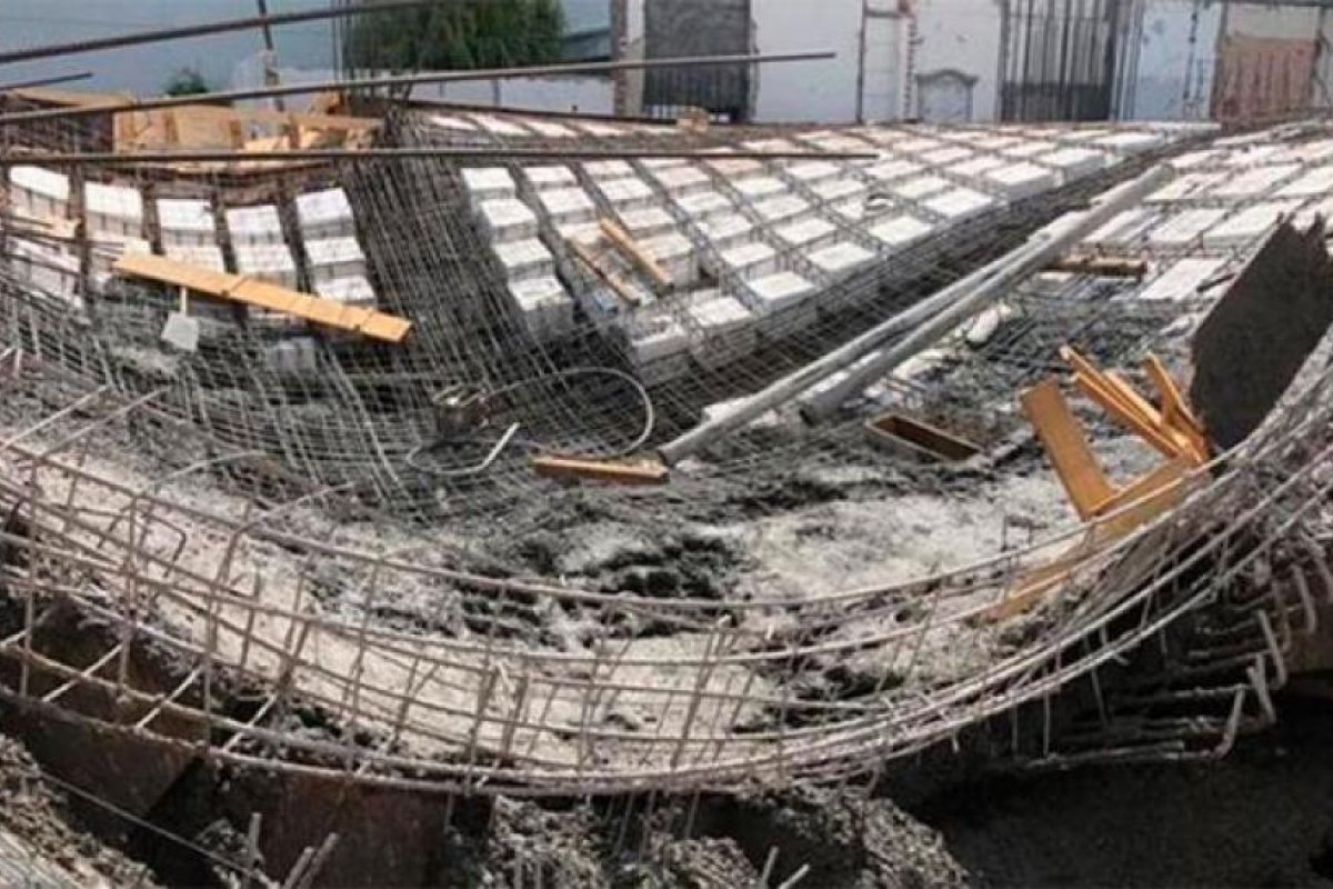 Susto en pleno centro: se derrumbó edificio en construcción