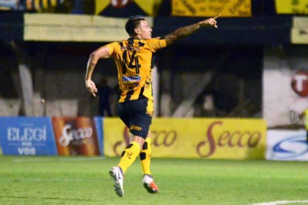 Un ex Mitre podría sumarse al plantel de Rosario Central