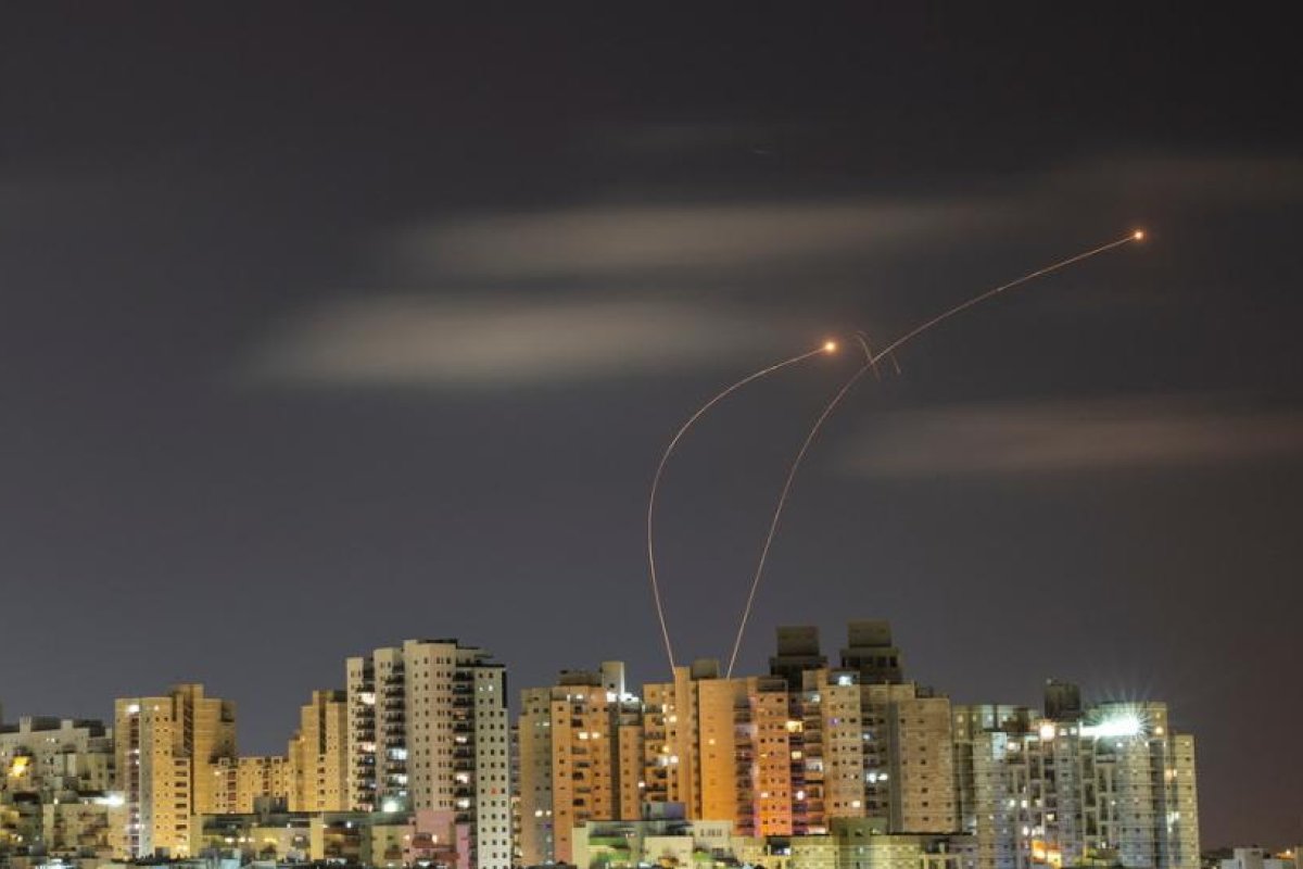 Israel informa de un nuevo lanzamiento de cohetes desde la Franja de Gaza minutos antes del inicio del alto el fuego
