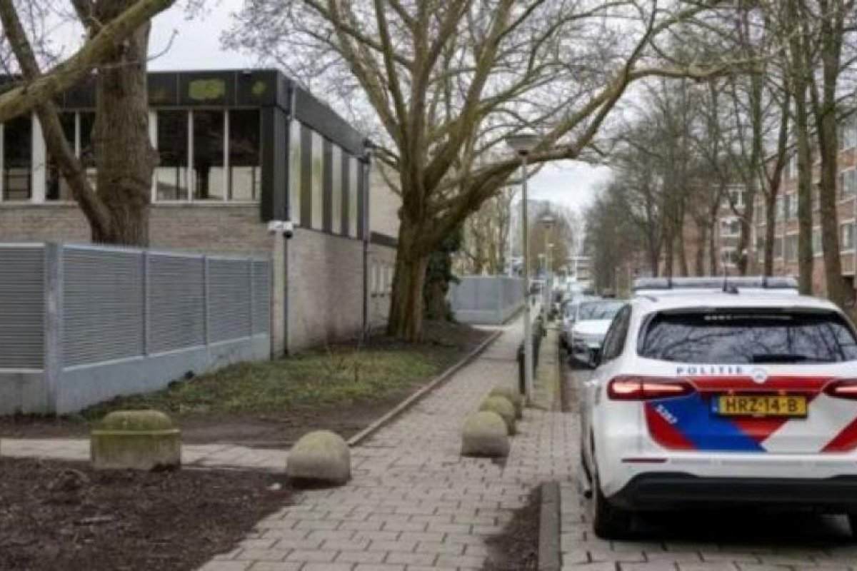 Explosión en escuela judía de Ámsterdam: Un acto de violencia antisemita