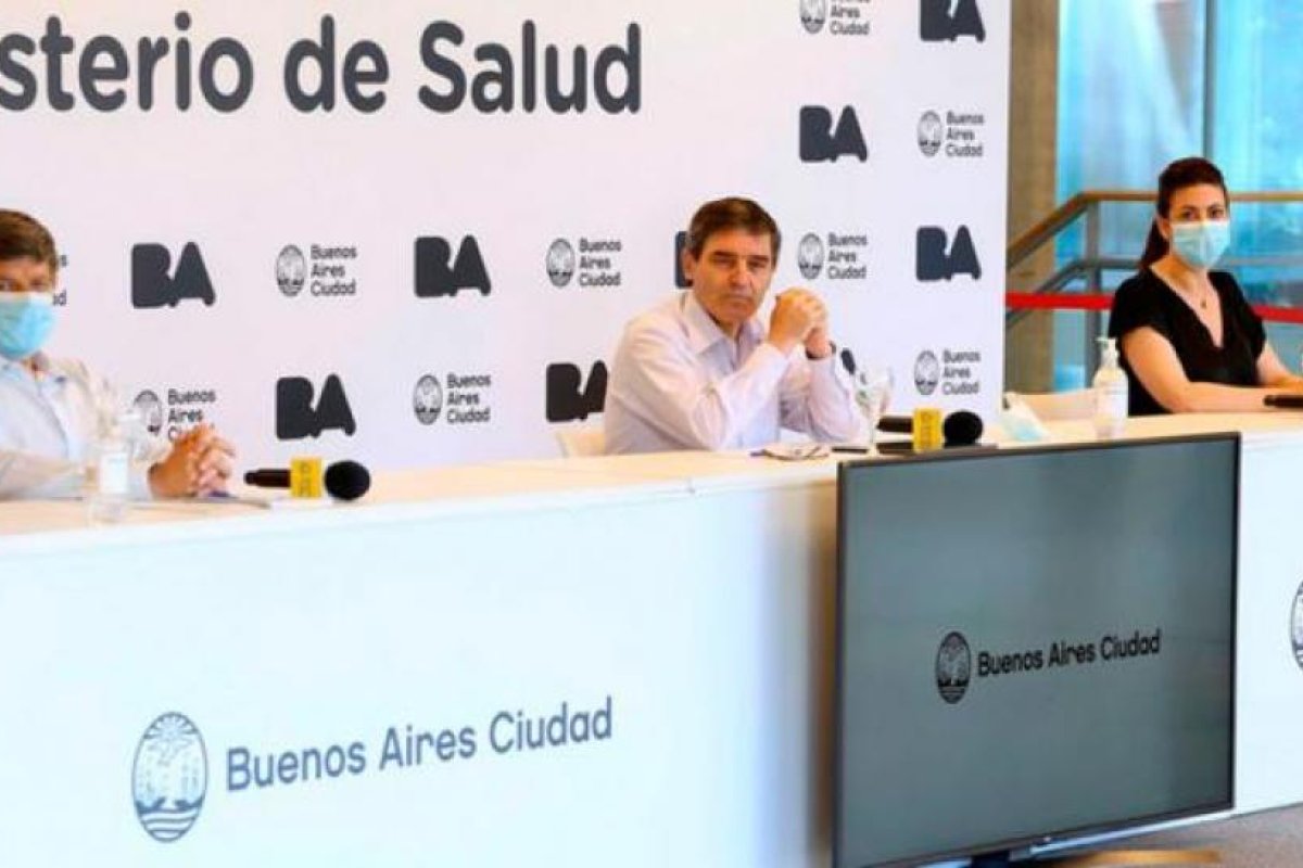Fernán Quirós aseguró que “no todo el mundo se va a vacunar”