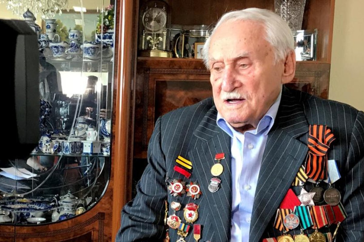Fallece a los 98 años el último libertador de Auschwitz y entrenador olímpico de esgrima, David Dushman
